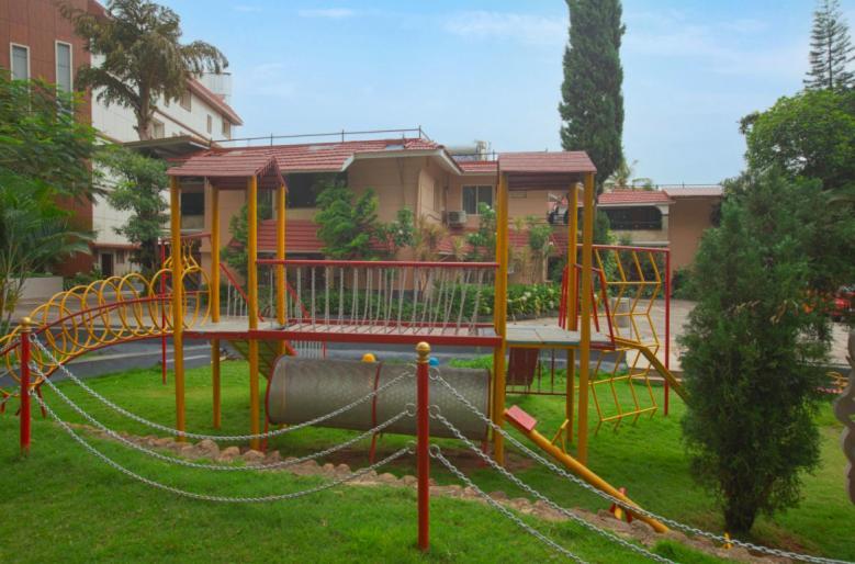 Hotel Mount Palazzo Nandi Exterior foto